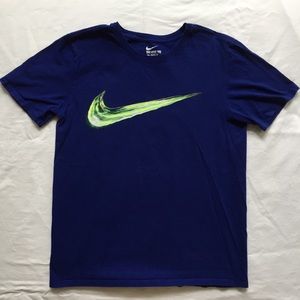 Nike T-Shirt